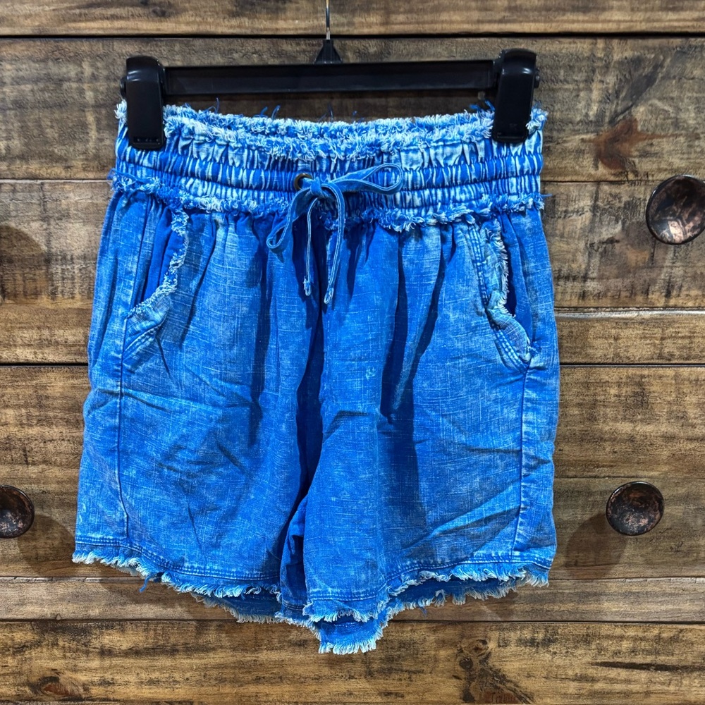 Zenana Outfitters Vibrant Blue Shorts